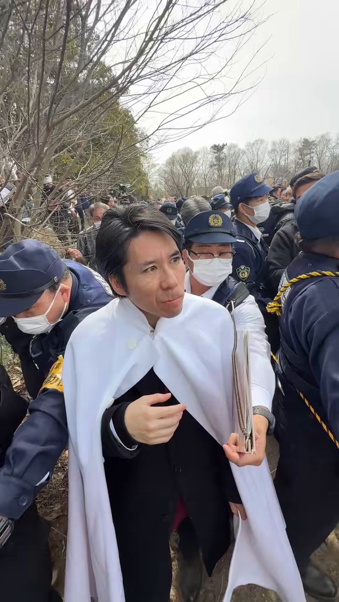 【悲報】ジョーカー議員こと河合ゆうすけ氏、クルド人の祭りで1発KOされる