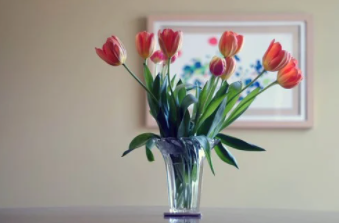 新卒社員が、備品泥棒してた。課長「窃盗ですよ！厳重注意します！」新卒「…はい」私「あれ？トイレ掃除？反省アピールしなくていいのよ？」→とんでもない事に…