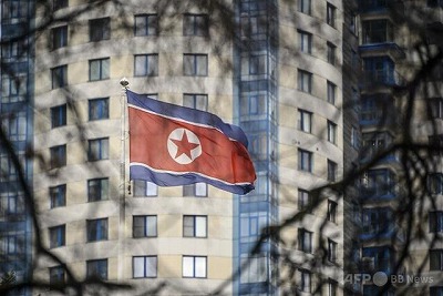 【衝撃】北朝鮮、ミサイル10発発射するwww