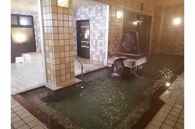 【動画】トランスジェンダーさん、ち●ちん付けたまま女湯に入る方法公開するwww