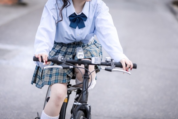 【画像あり】チャリカスJK、無敵過ぎるwww