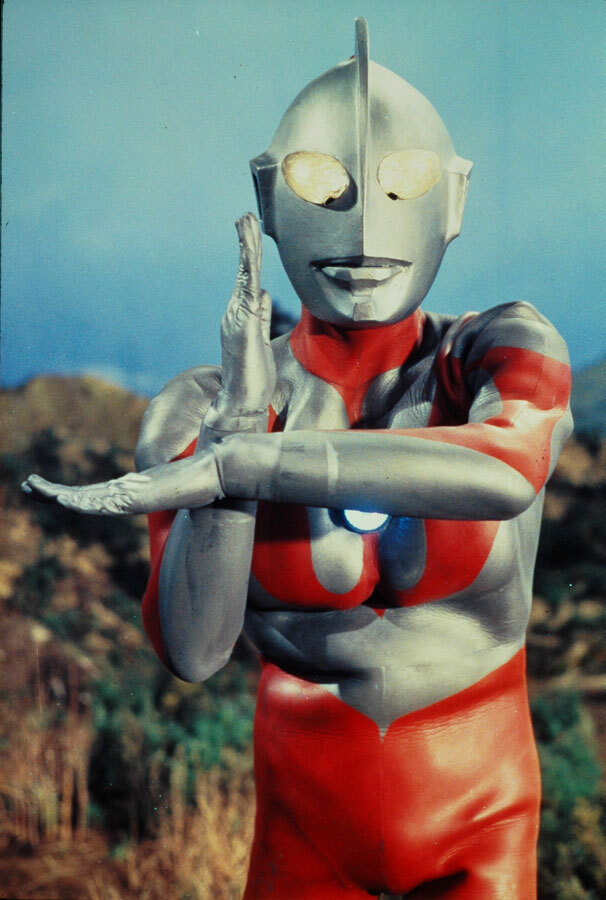 昔のテレビのナレーションっていいよな あの時代のテレビ特有の音質の声