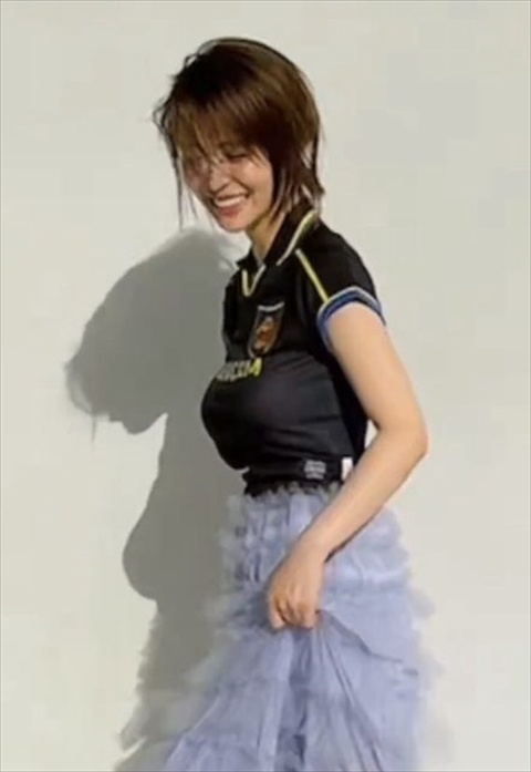 【画像】長濱ねる(27)さん垂れまくるwww