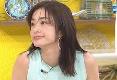 【画像】上戸彩の乳房の重量感がガチでハンパねええええええええ