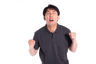 男性「震災のときに支援物資が女子供優先で俺たちは後回しにされた。本当に許せない」