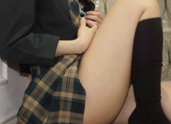 【画像】めるるの太ももさぁ、スケベすぎんだろ・・・・・・