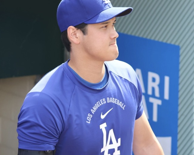 【朗報】大谷翔平さん、散髪完了www