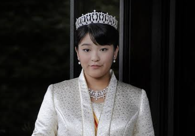 【画像】眞子さま、乳首あたりがお勃起なさる【画像あり】