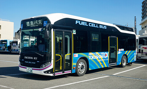 【悲報】こども園のバス運転手、園児に論破されて発狂、園児をバスから降ろして説教する