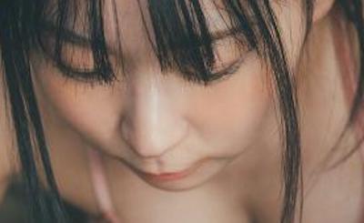 【画像】アンゴラ村長、かなり立派な乳房を隠し持っていた！