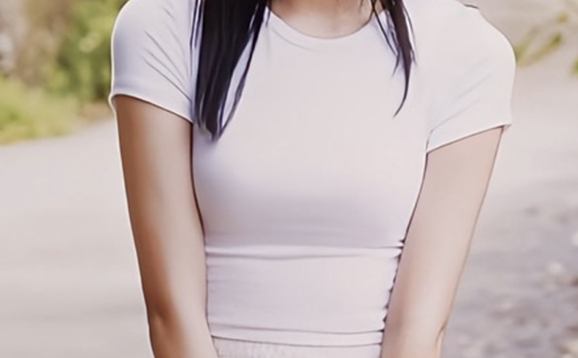 【画像】道重さゆみさんのお■ぱい、マジでシコすぎる