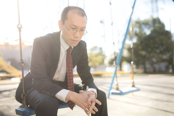 【朗報】頭皮が見えるくらいハゲてたのにある事をやめたらフサフサになった⇒www