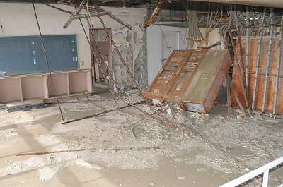 保護者「津波が来そうだから子供を迎えに来ました！」教師「あのさ(笑)今車で迎えに来られると困るんだよね(笑)」→結果