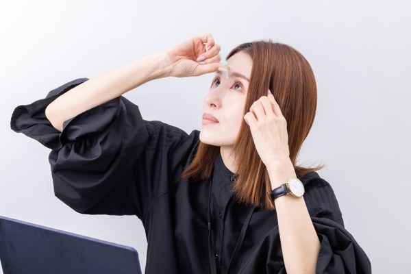 【警告】眼科医の8割「この目薬、マジで使わない方がいい･･････」⇒！