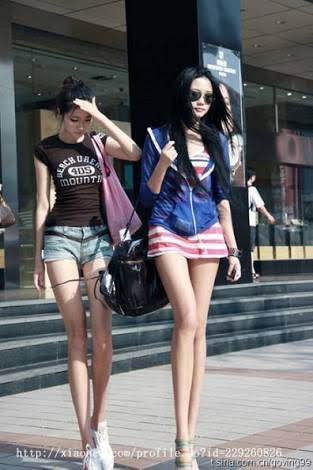 【悲報】 日本人と中国人のスタイルの差www （※画像あり）