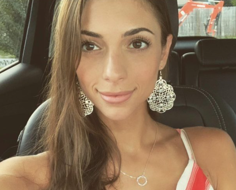 【衝撃】アメリカの美女排泄インフルエンサー、家電に尿をかけて訴えられるwww