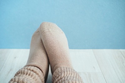 【大惨事】Amazonで『電熱靴下』買った人、凄まじいことになる…