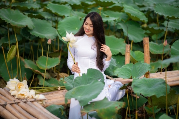【画像あり】ベトナムの女学生、大雨で下着が…エッッッッッッッッッッッッッ！