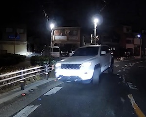 【大阪】Jeep乗りに正面衝突で当て逃げされてしまうドライブレコーダー。