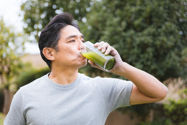 【衝撃】糖尿病予備軍男性、『この飲み物』で25キロの減量に成功！！！→