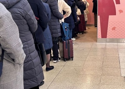 【謎】品川の大便器  始発でも列ができる・・・・・