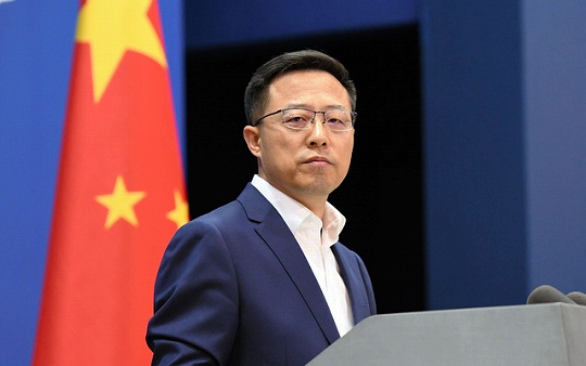 中国「自衛官が中国大使館を襲撃だって！？……..ここは、『見』に回るわ」