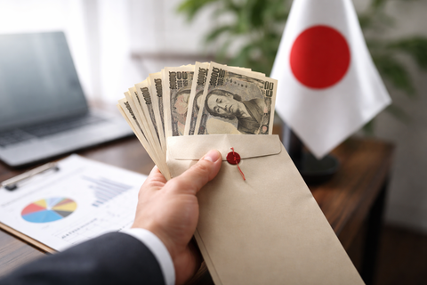 【速報】すげえええええ！！日本の平均月収、過去最高へwww