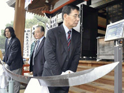 【決定戦】一番カッコイイ日本刀の名前、結局どれだよｗｗｗ「童子切安綱・三日月宗近・鬼丸国綱・大典太光世・数珠丸恒次」＋「七支刀・玉纒太刀・流星刀」も参戦