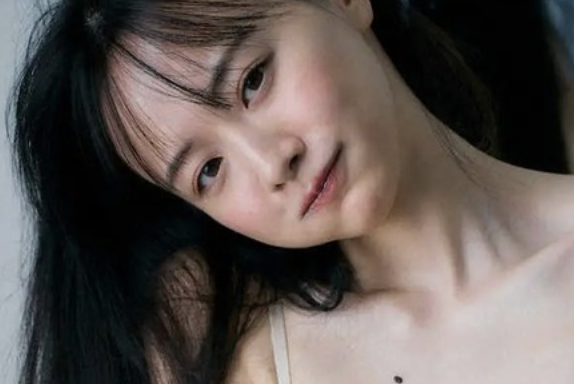 【画像】2年前の森香澄(28)のビキニ、ドチャクソシコいだろ