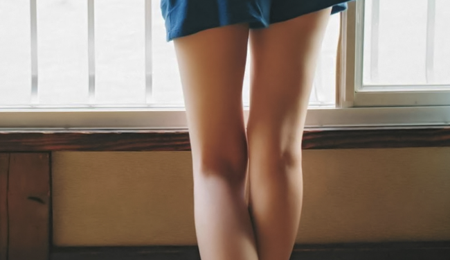 【画像】『女上司とホテルで相部屋でセッ■ス』←これwww