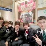 童貞は絶ッッッ対”2″を選ぶ福岡のJKの集合写真見つけちゃいましたwww