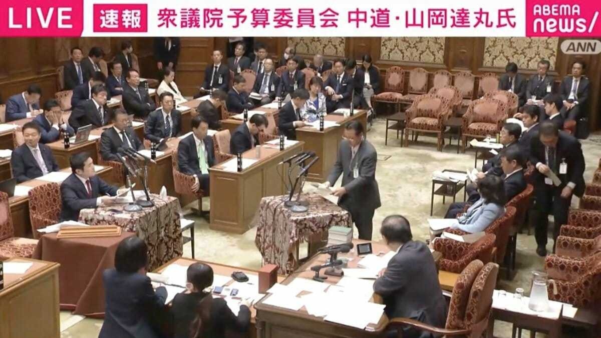 野党「日本の石油備蓄は露中朝韓に売れるんやろ？売れるやろ！？売るって言えや、はよ！」