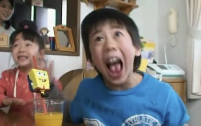 【お笑い】「報道するなよ!!!」 町山智浩さん、万引き容疑で逮捕された元タレントの坂口杏里容疑者の記事を全力で拡散してしまう