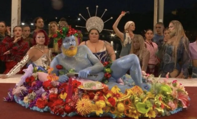 【皮肉】フランス大使館「我が国では哲学は必修科目です」 ネット「みんな赤点なのに卒業できるんやね…」