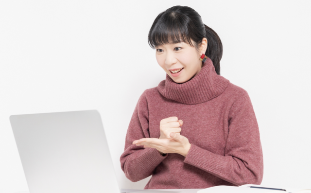 【名案】フェミニスト「女に子ども産んで欲しければ女の方だけ月給アップすればいい！」