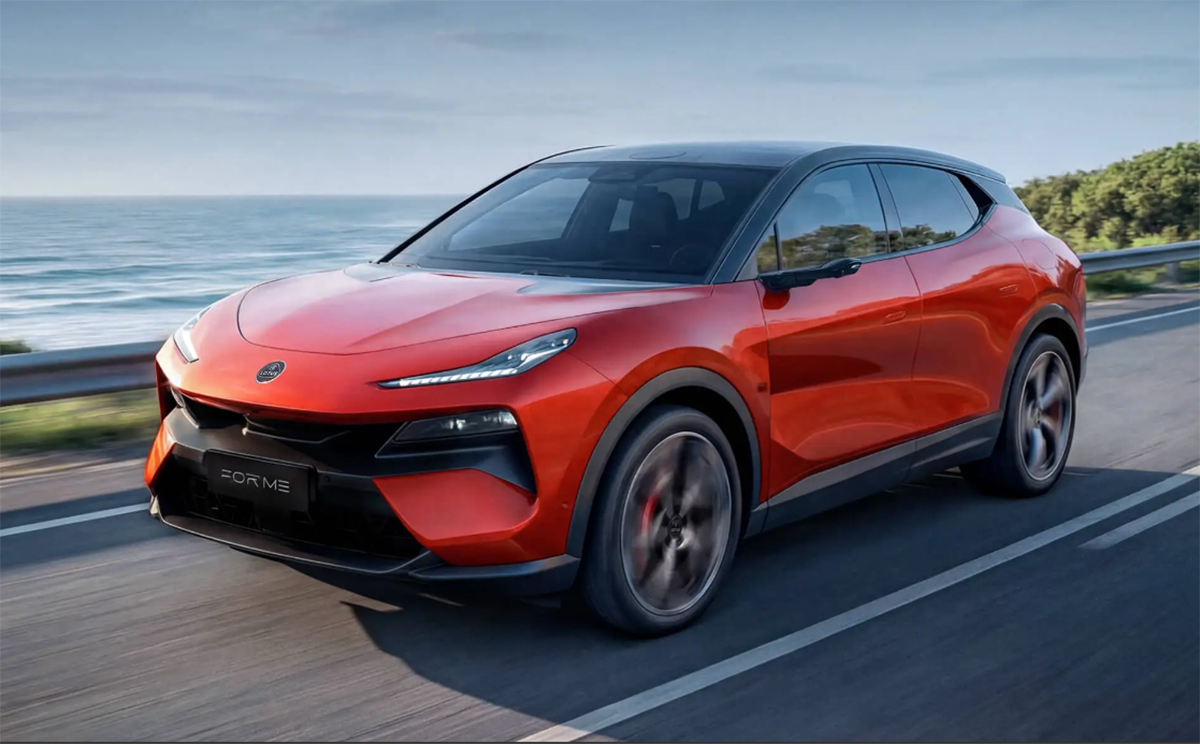 「E」から名前が始まらないロータス、新型「FOR ME（フォーミー）」登場。952馬力のPHEV、どこへ向かうロータス