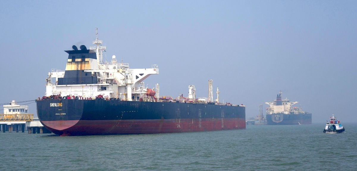 イラン「アメリカやイスラエルの支援しなきゃ黙認するよ」すでに石油タンカー含め、90隻通行