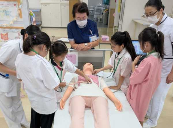 マチアプぼく「ご職業は？」女「看護師です！」ぼく「へえーそうなんすね…」(ここで会話が止まる)