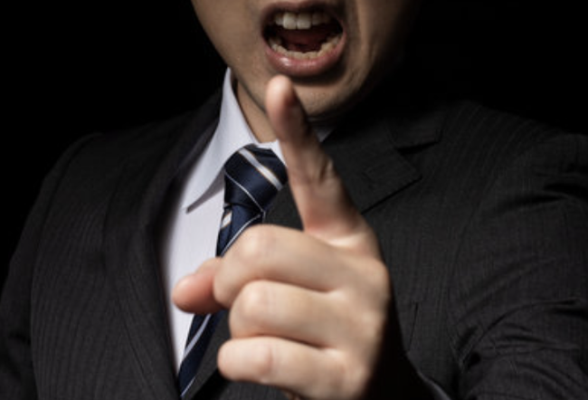 会社の駐車場に無断でババアに駐車されたんだが