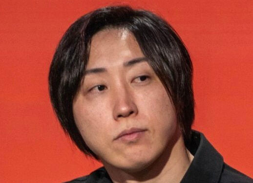 サナエコインの発行者、目がバチバチになってしまう