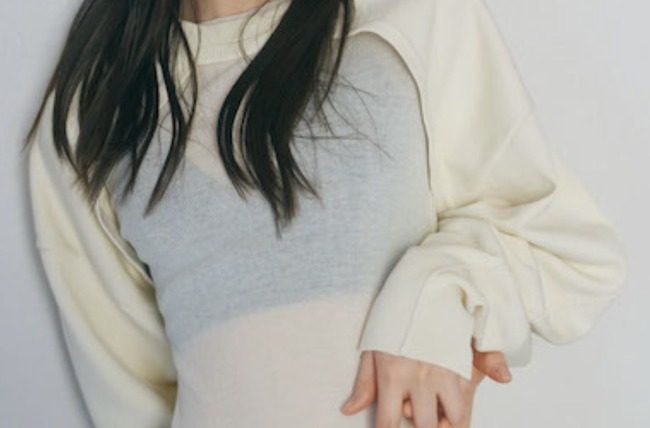 【画像】のん(31)、チラ見せの太ももがいやらしすぎる