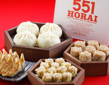 新幹線で551の豚まんを食べていたおっさん、臭いを注意されてブチギレwww