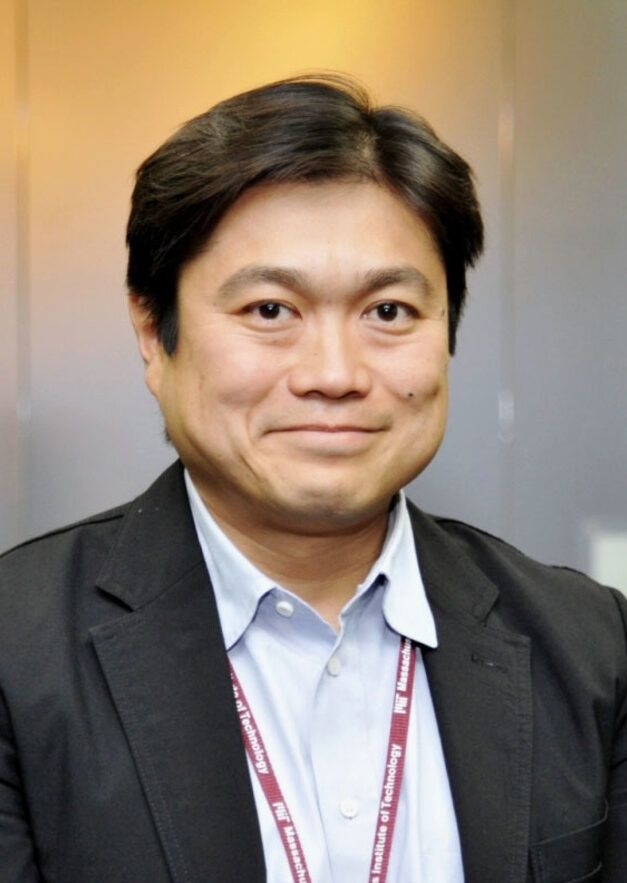 うちの息子（2歳）がテリー伊藤みたいに目がロンパってるんだけど、どうすればええの？