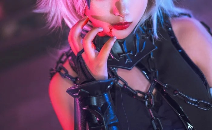 【画像】恵体コスプレイヤー、エロすぎwww