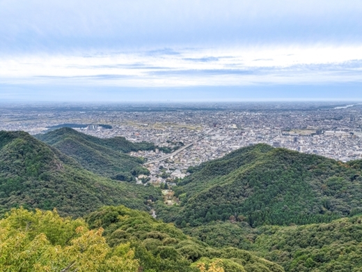 76歳女性、金華山で登山客に道を譲ろうとして50m下に転落し死亡　標高329メートル 岐阜市