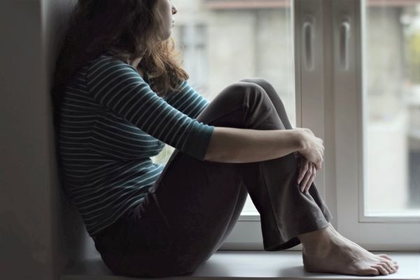 【悲報】女さん（34）「貧血で検査したら大腸癌ステージ4でした」発見されるまでの経緯がヤバすぎる⇒！！