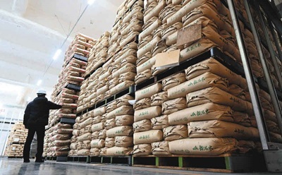 【悲報】米、過去最高271万トンも余ってしまうwww