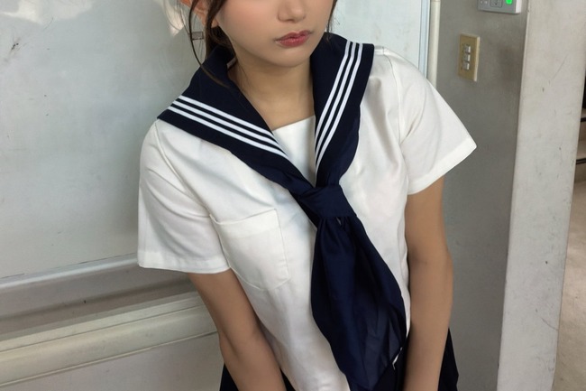 【画像】修学旅行系のAV、キツそうｗ