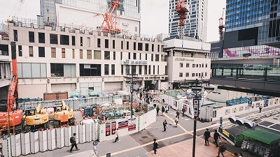 【画像】エグいぐらい美人の道路工事作業員(21)、いいべ不可避www