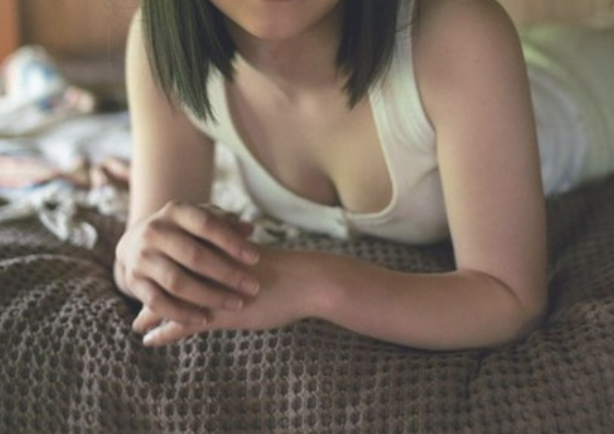 【画像】美人美容師、ノンケをヌいてしまうwww